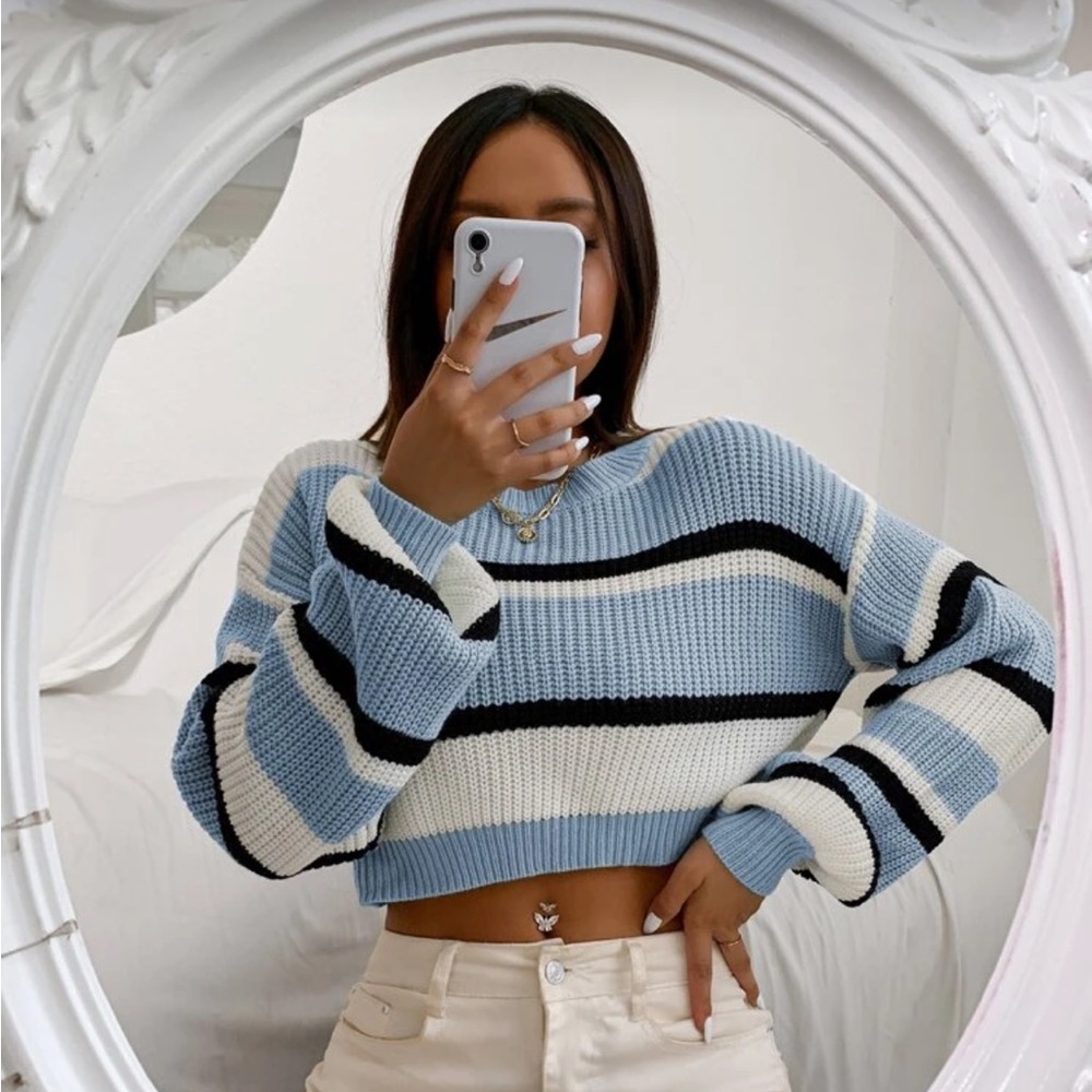 SHEIN Striped Cropped Sweater